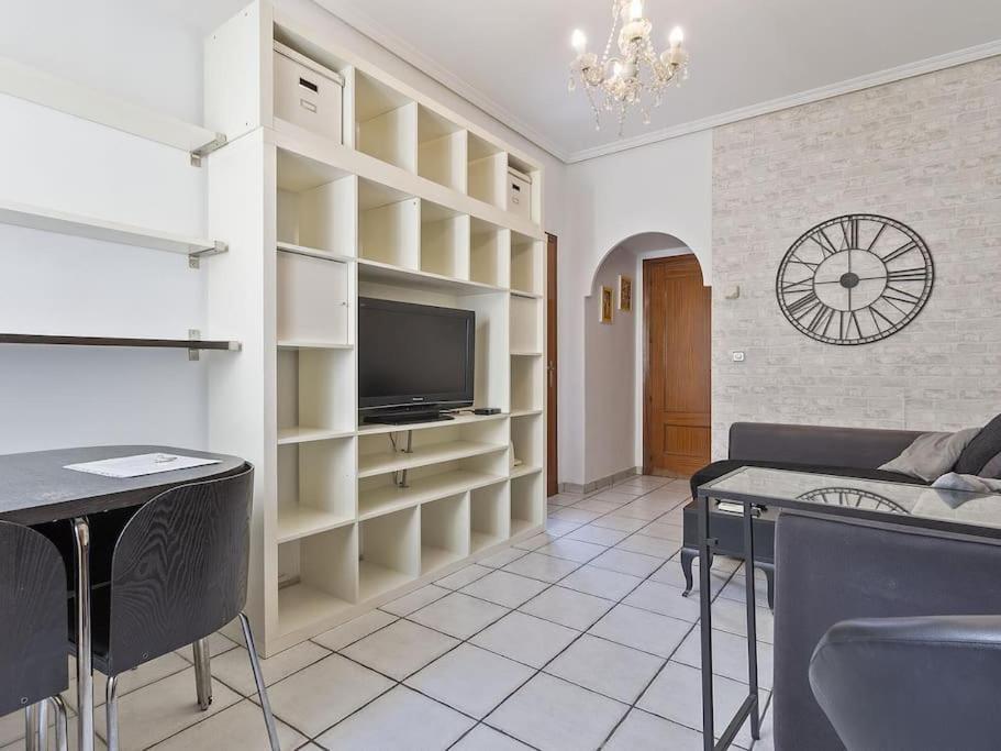 Apartamento A 10 Minutos De Atocha Appartement Madrid Buitenkant foto